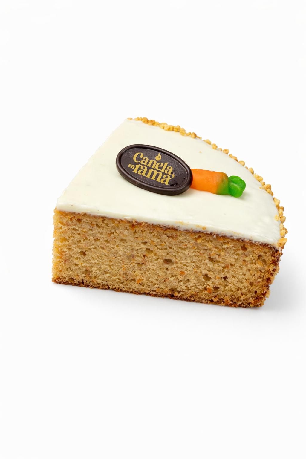 Te presentamos nuestra versión del carrot cate. Comprar tarta de zanahoria de nuestro obrador es probar una tarta diferente a la convencional.